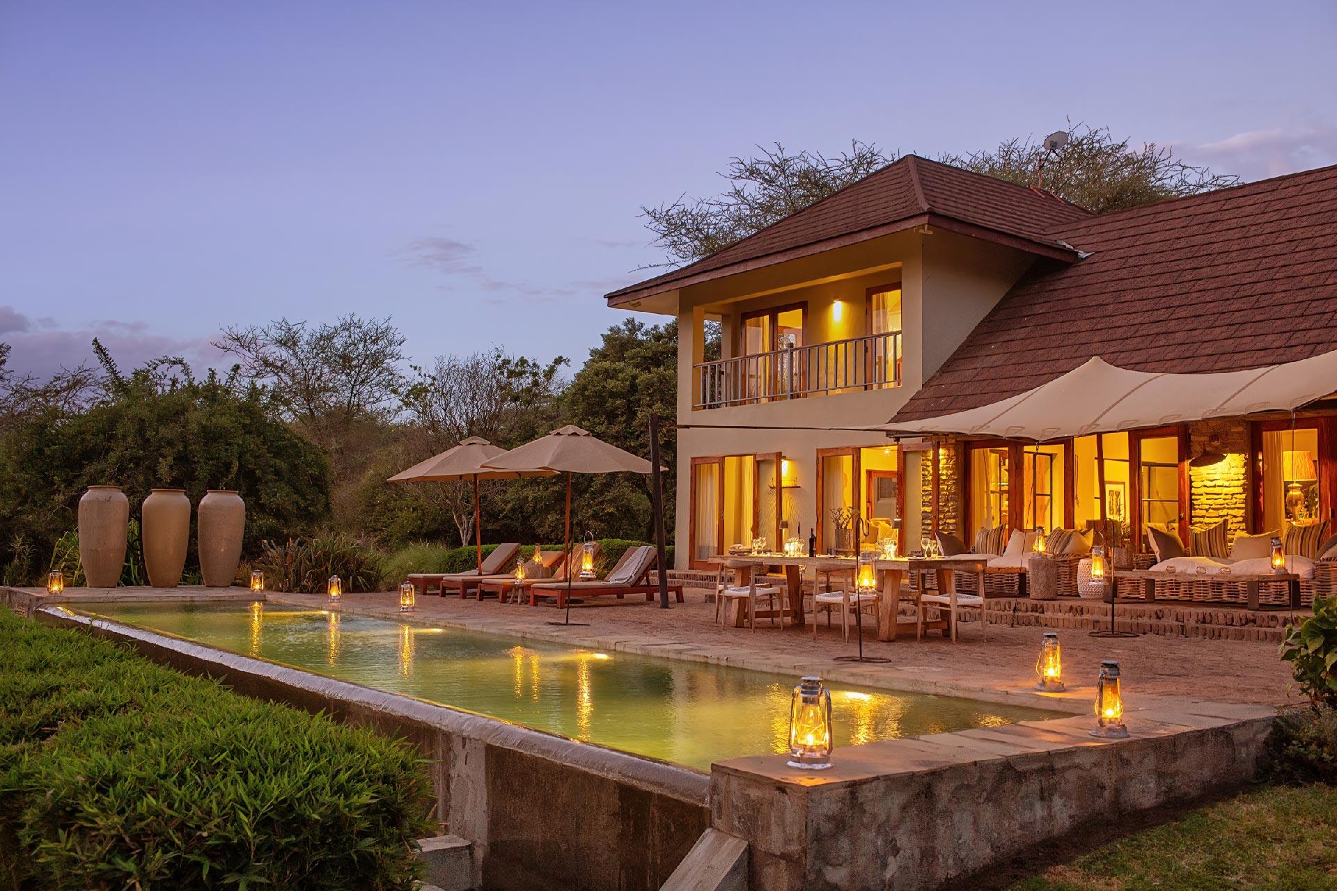 Enjoy candlelight dinners at the terrace of Siringit Villa Enjoy candlelight dinners at the terrace of Siringit Villa, your home away from home